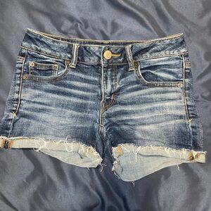 American Eagle 99% Cotton Super Stretch 5Pocket Dark Wash High Rise Short Shorts